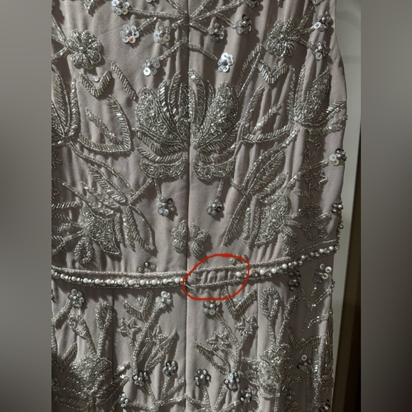 Sleeveless high neck midi dress - Picture 4 of 6